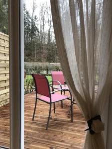 La vue sur la terrasse
